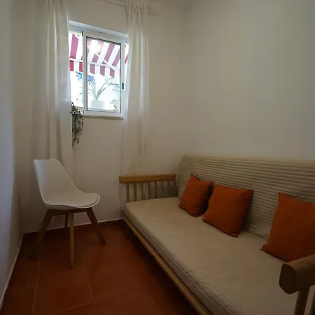 T2 2 Bedroom Flat In Arroios * Lisboa