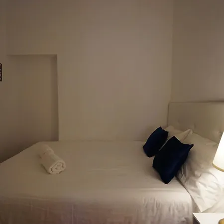 Apartamento T2 2 Bedroom Flat In Arroios Lisboa