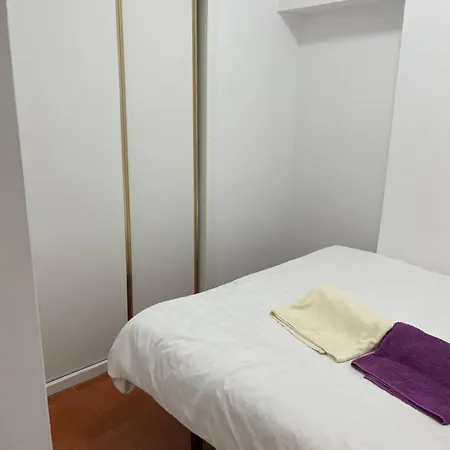 T2 2 Bedroom Flat In Arroios Lisboa